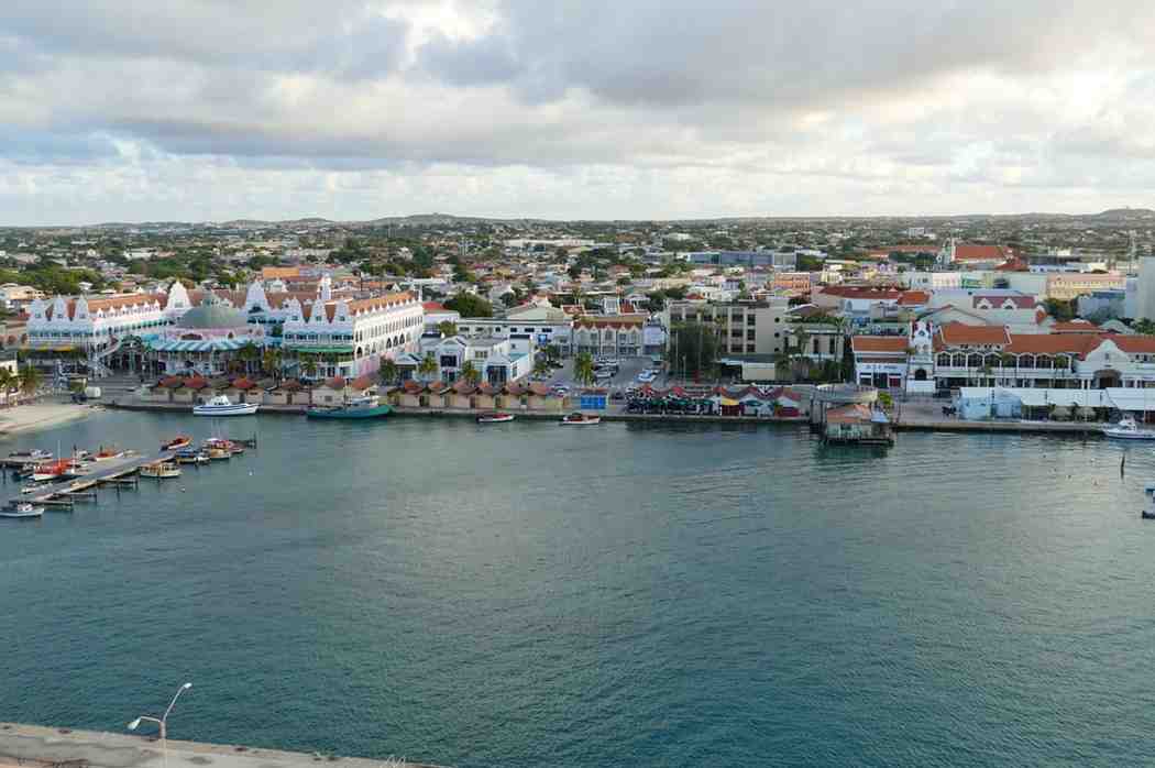travel-to-Aruba-City